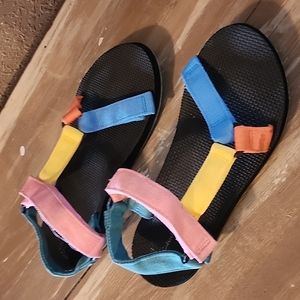 Time and Tru sandals